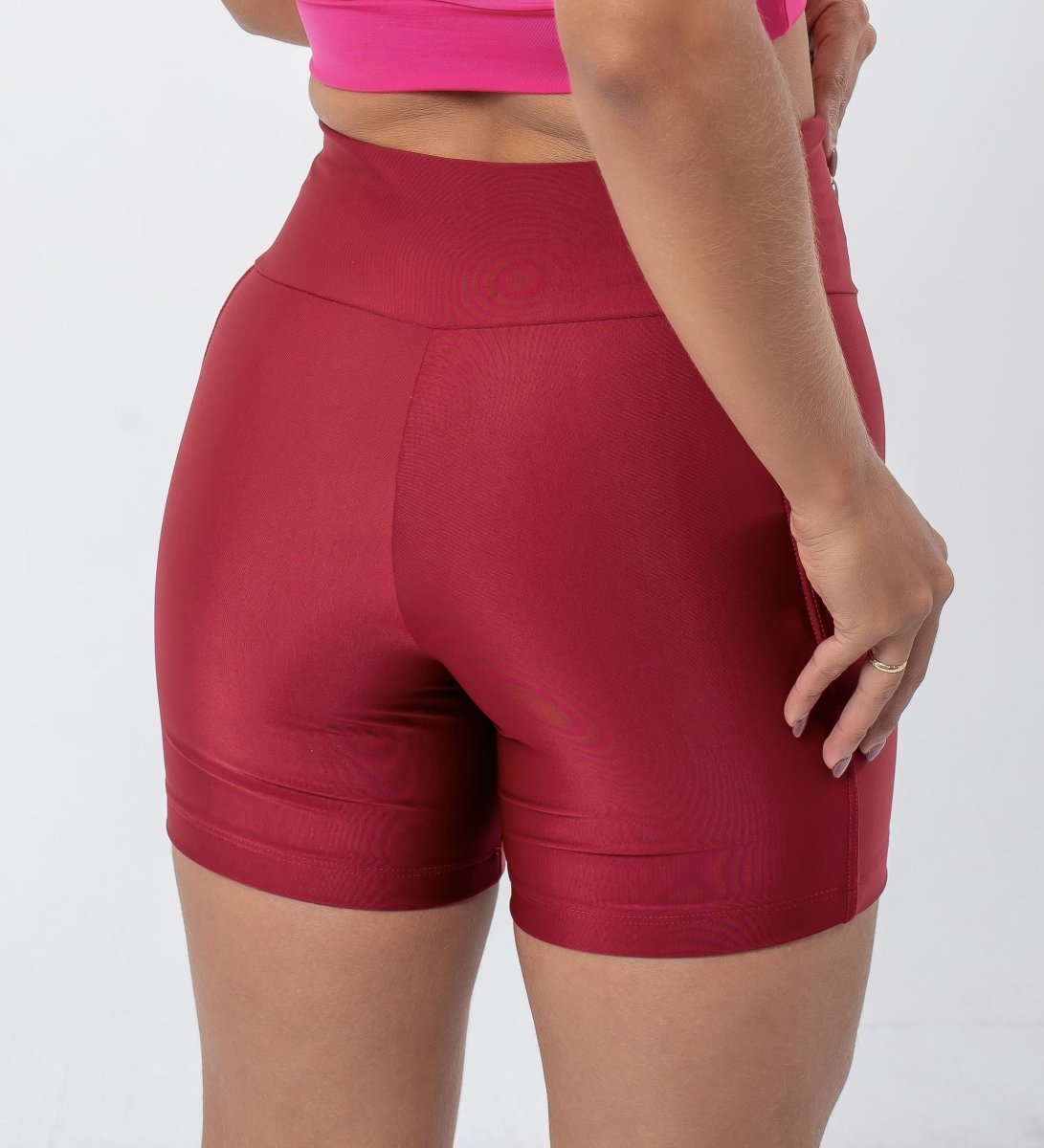 SHORT COM BOLSO 216